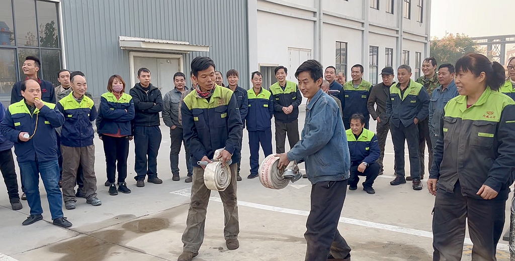 【應(yīng)急演練】消防三人兩帶大比拼，實(shí)戰(zhàn)演練爭(zhēng)分秒